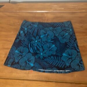 Ripskirt hawaii NWOT Size Medium